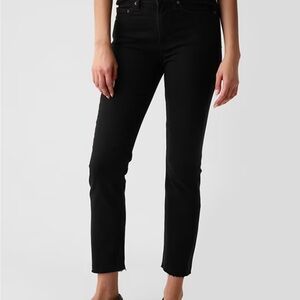 NWOT GAP Women's Black Straight Leg Jeans